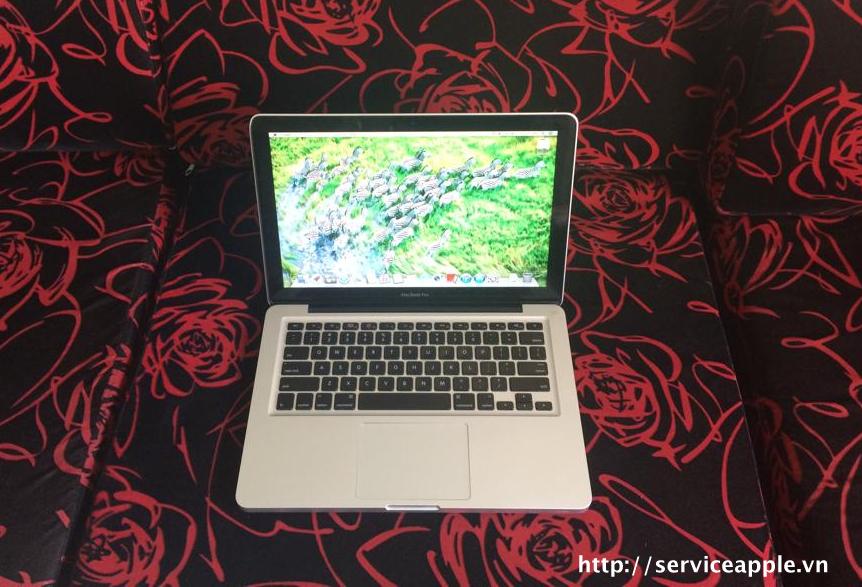 Macbook Pro MB990 mới 99%